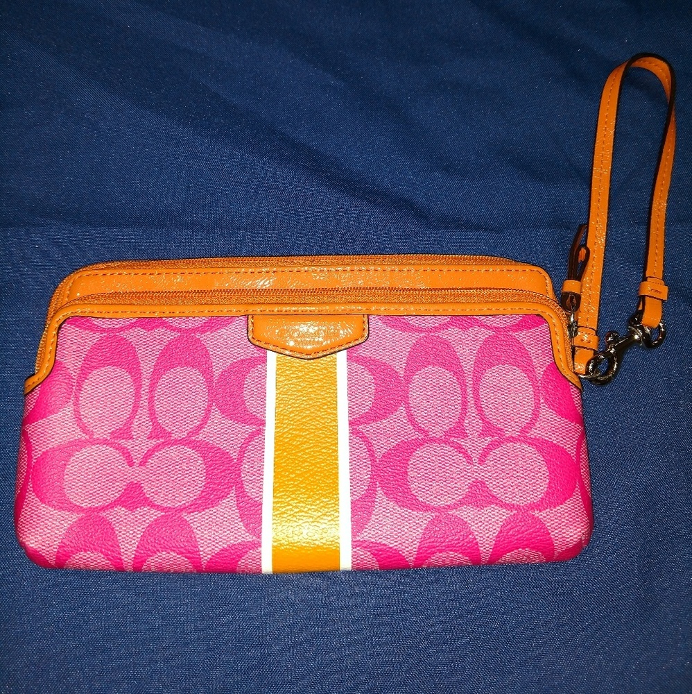 Coach Double Zip wristlet